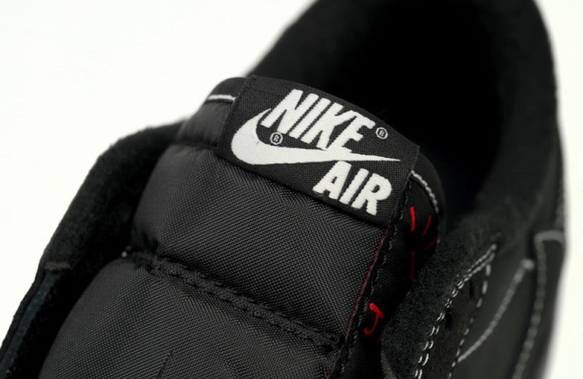 Air Jordan 1 low Travis Scott Black Phantom